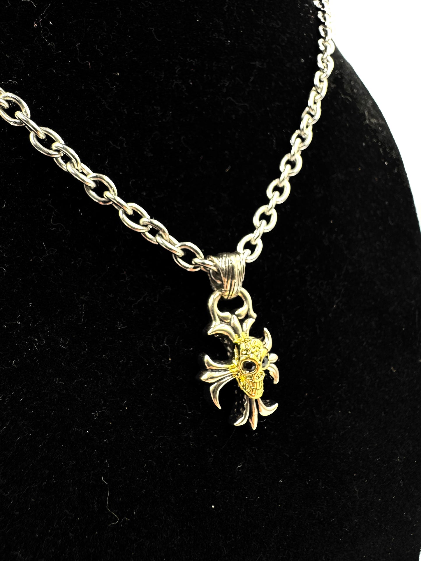 Skull Charm Chain