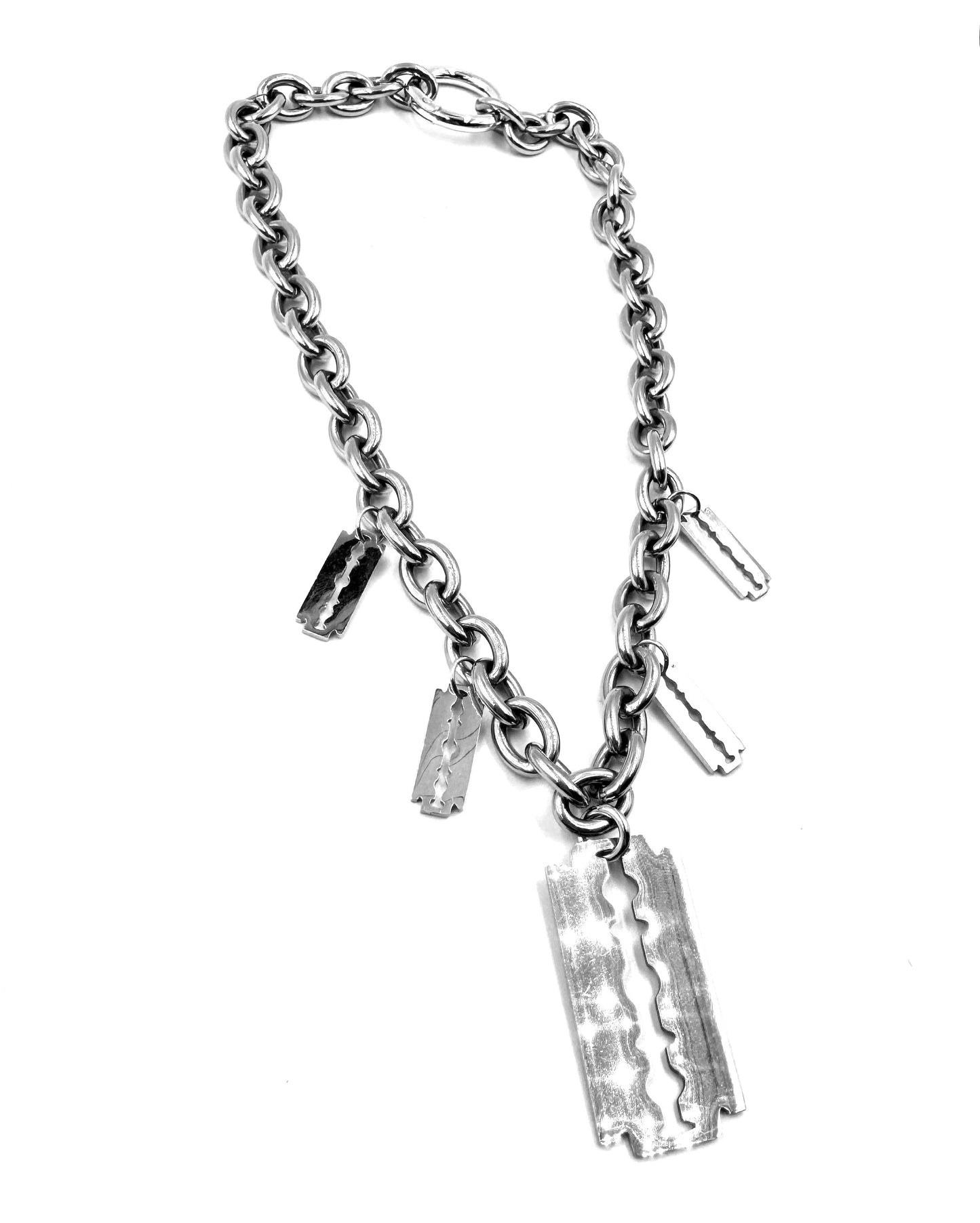 Luxe Razor Chain