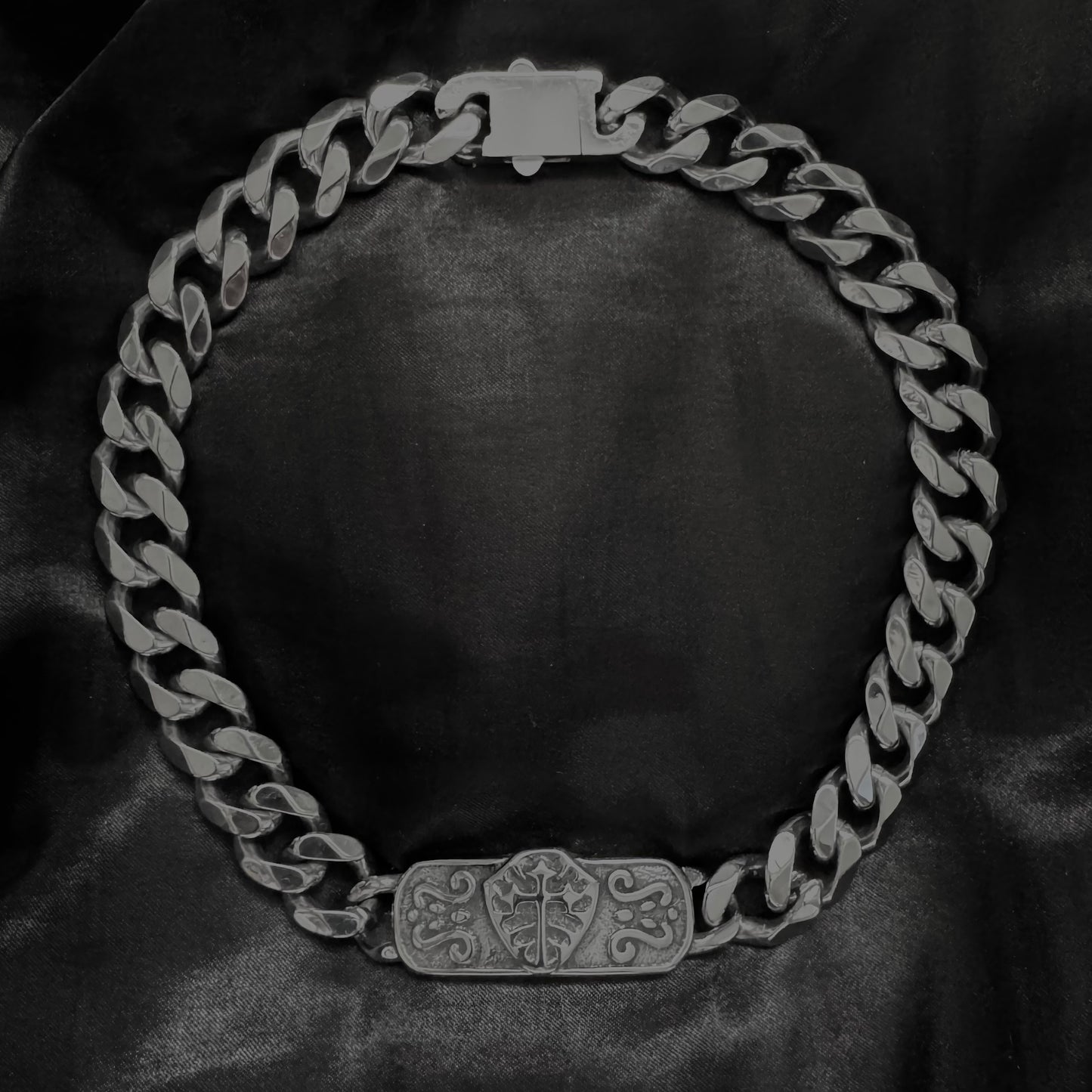 Chateau Chain