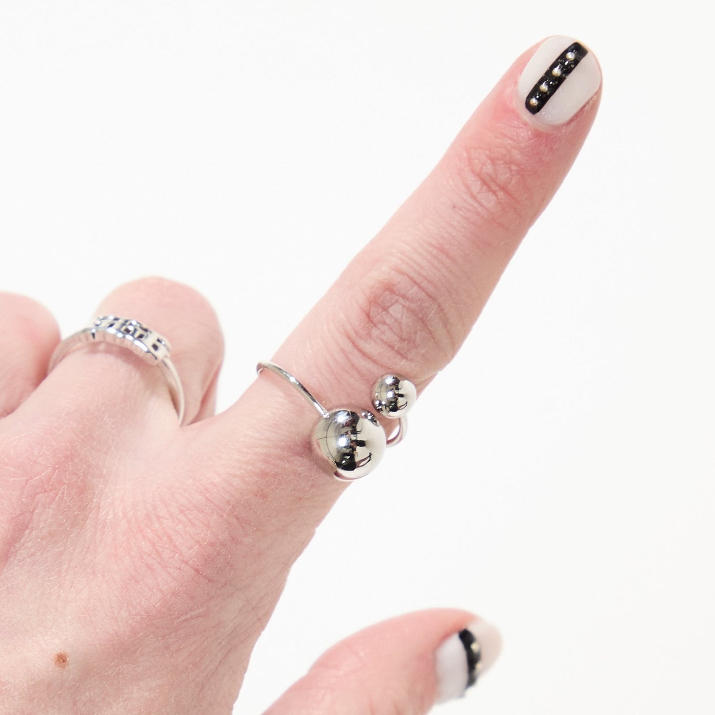 Ball Ring