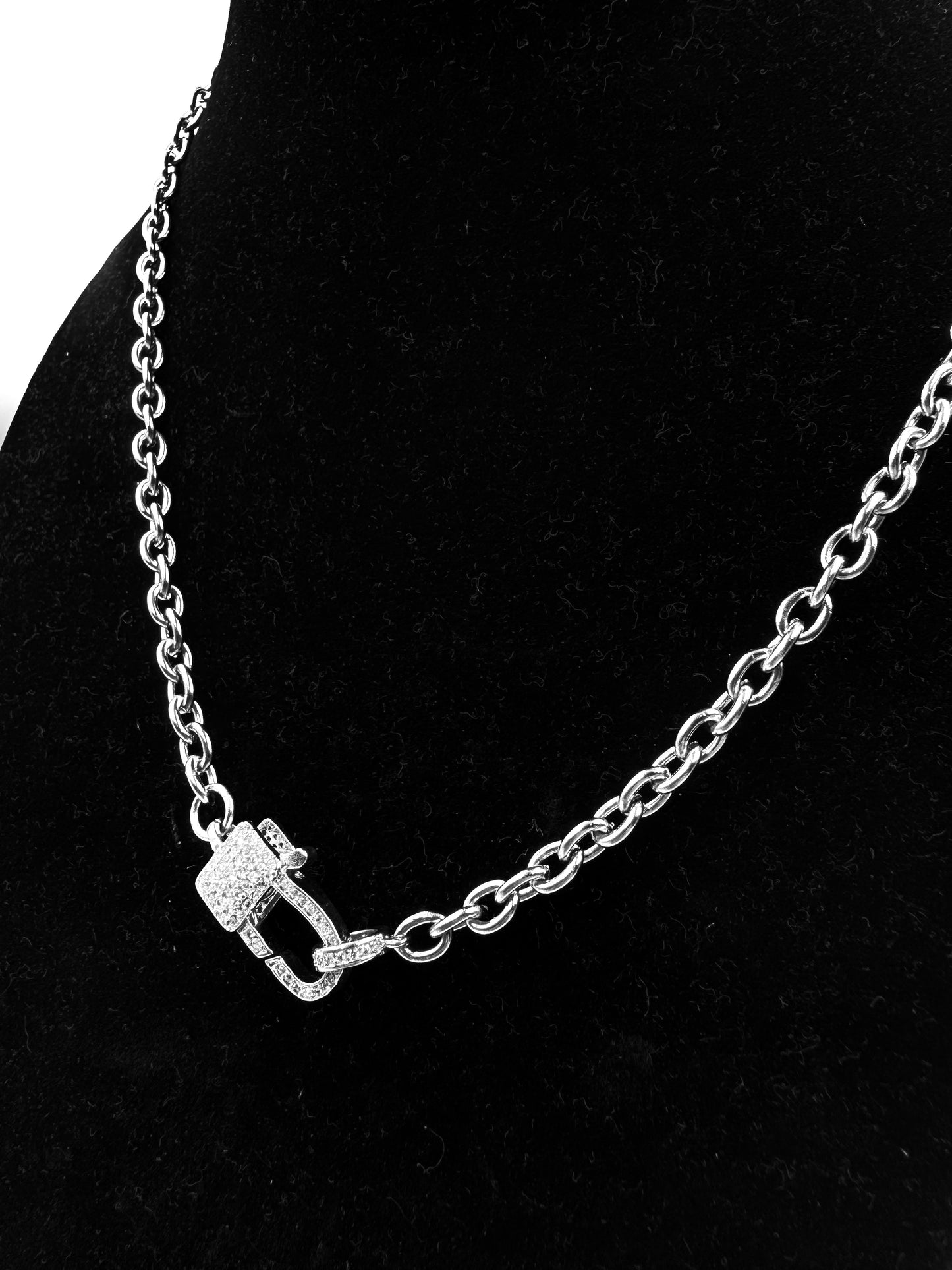 Bling Clasp Chain