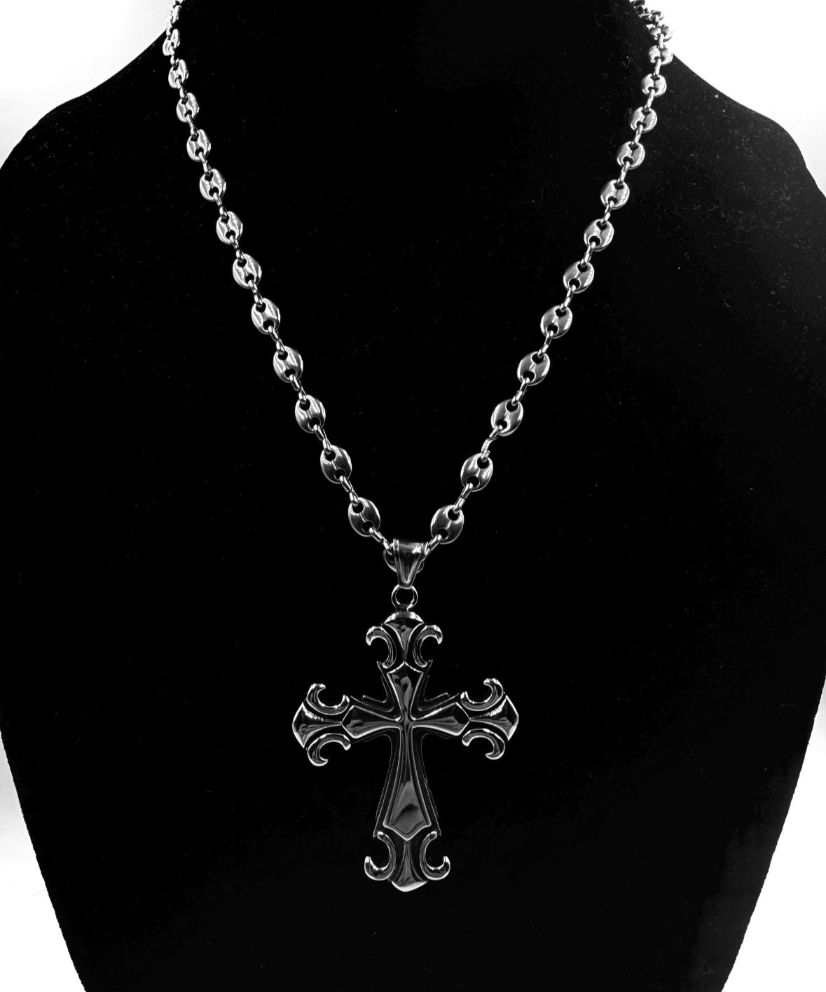 Gothic Cross Mariner Chain