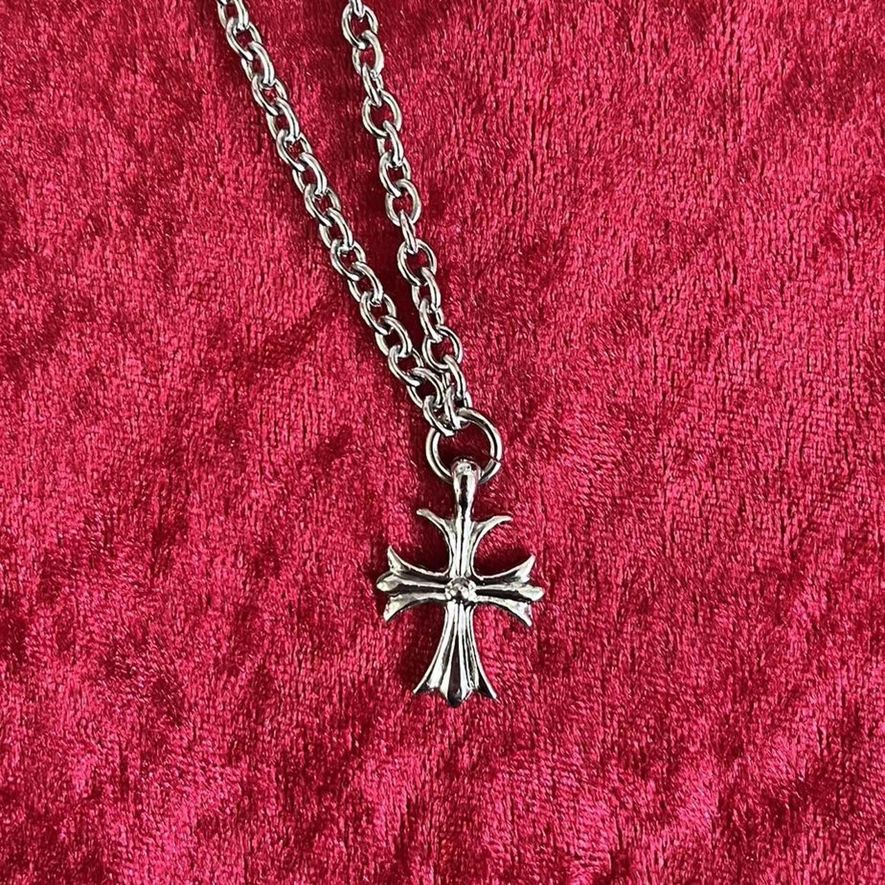 Midevil Cross Chain